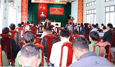 Đoàn đại biểu Quốc hội tỉnh Kon Tum tiếp xúc cử tri  trước kỳ họp thứ 4 tại thị trấn Đăk Tô, huyện Đăk Tô