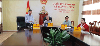 Hoạt động của Đoàn đại biểu Quốc hội tỉnh Kon Tum trong tuần  thứ nhất của kỳ họp thứ 9 - Quốc hội khóa XIV