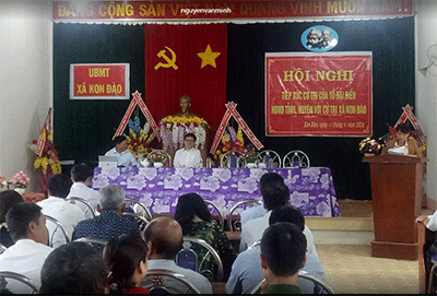 Phó Chủ tịch HĐND tỉnh Nguyễn Thế Hải  tiếp xúc cử tri  huyện  Đăk Tô