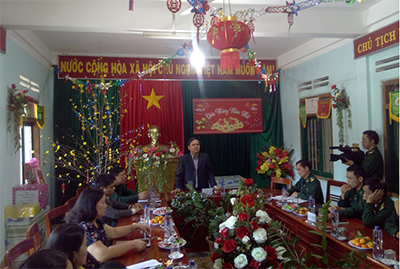 Phó Chủ tịch Hội đồng nhân dân tỉnh Kring Ba thăm, chúc tết các xã đặc biệt khó khăn, các xã biên giới và các đồn Biên phòng