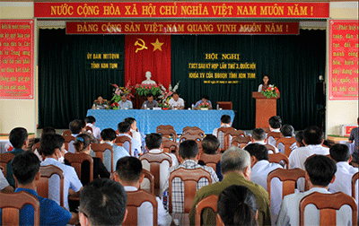 Đoàn đại biểu Quốc hội tỉnh Kon Tum tiếp xúc cử tri sau kỳ họp thứ 3  tại xã Đăk Xú, huyện Ngọc Hồi 