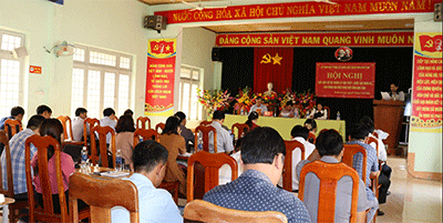 Đoàn đại biểu Quốc hội tỉnh Kon Tum tiếp xúc cử tri  trước kỳ họp thứ 7 tại huyện Đăk Glei