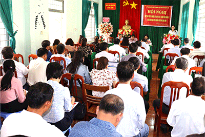 Đoàn đại biểu Quốc hội tỉnh Kon Tum tiếp xúc cử tri  huyện Tu Mơ Rông