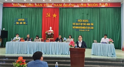Phó Chủ tịch HĐND tỉnh Nghe Minh Hồng tiếp xúc cử tri tại xã Đăk Ang, huyện Ngọc Hồi